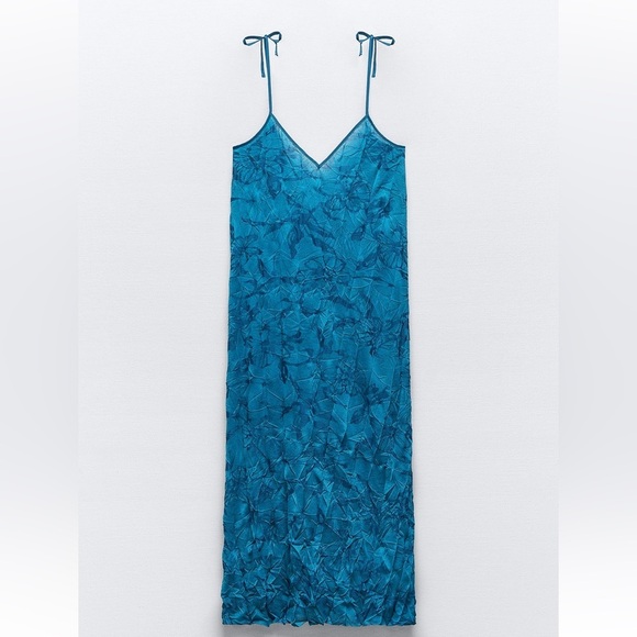 NWT Zara WRINKLED JACQUARD DRESS - Picture 4 of 12